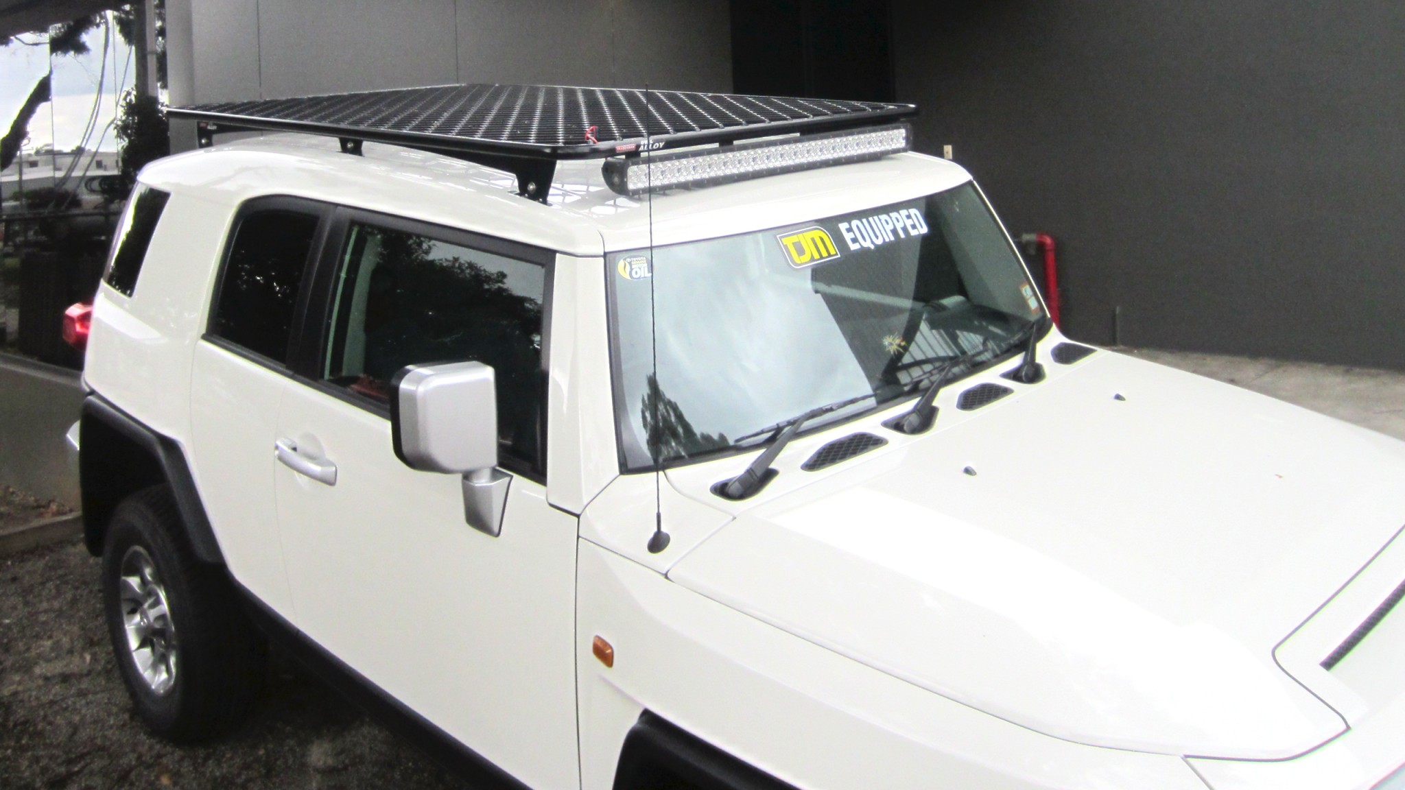 Toyota FJ Cruiser - Roof Rack
