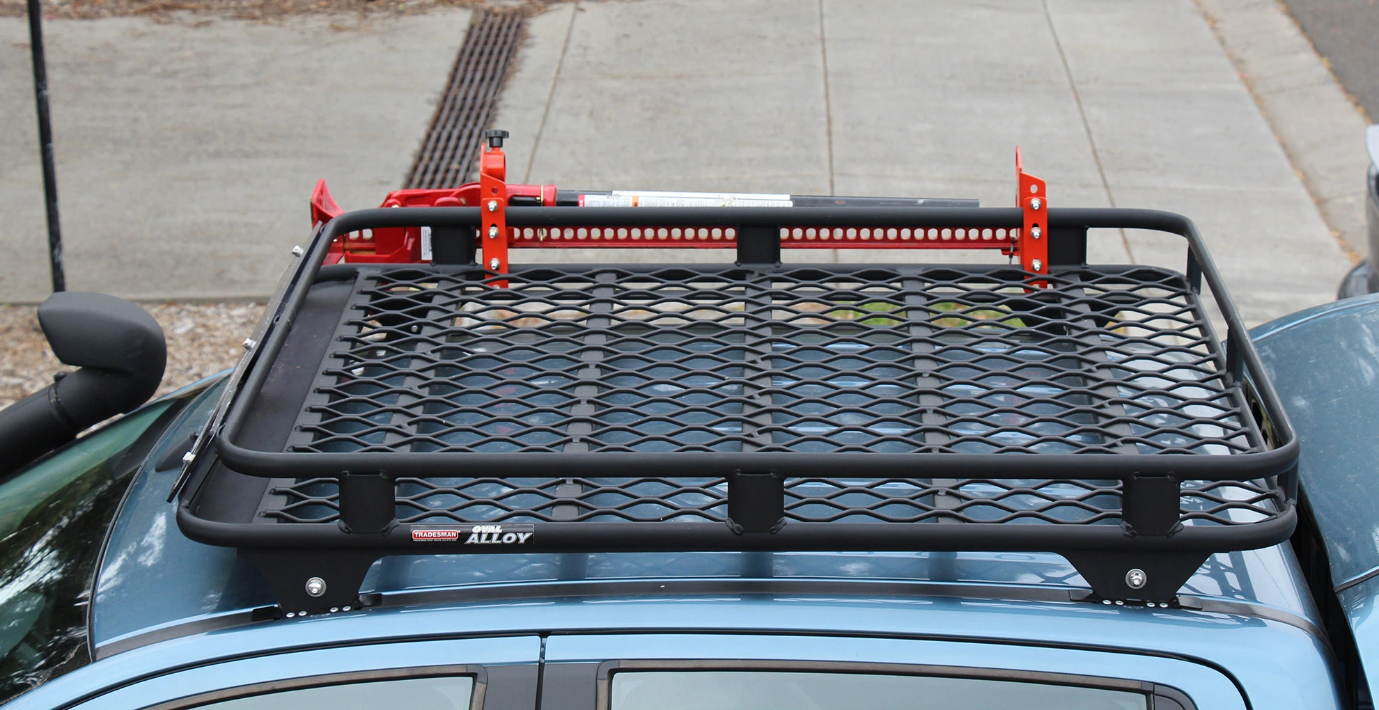 Ford-Ranger-Crew-Cab-with-Oval-Alloy-basket-style-roof-rack-with-mesh-floor-and-jack-and-shovel-holder
