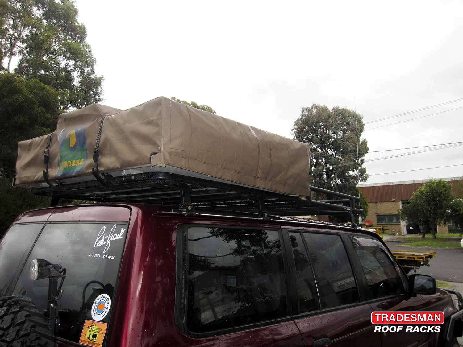 GU TENT LEG MISSING (1) How to Mount a Rooftop Tent on a Tradesman Roof Rack